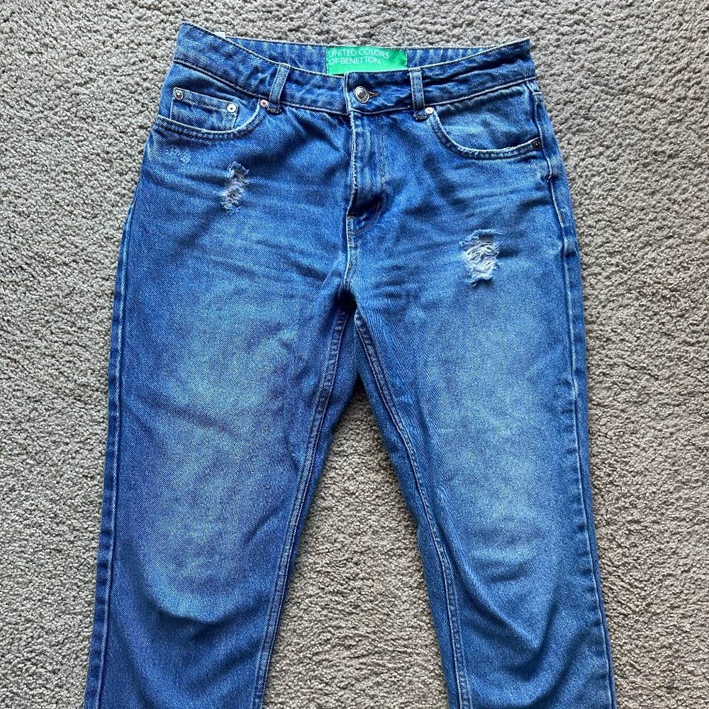 UNITED COLORS OF BENETTON Medium Blue Boyfriend Jeans Distressed Size 26 or 28